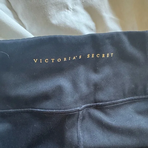 Victoria's Secret Black Leggings - Picture 2 of 4
